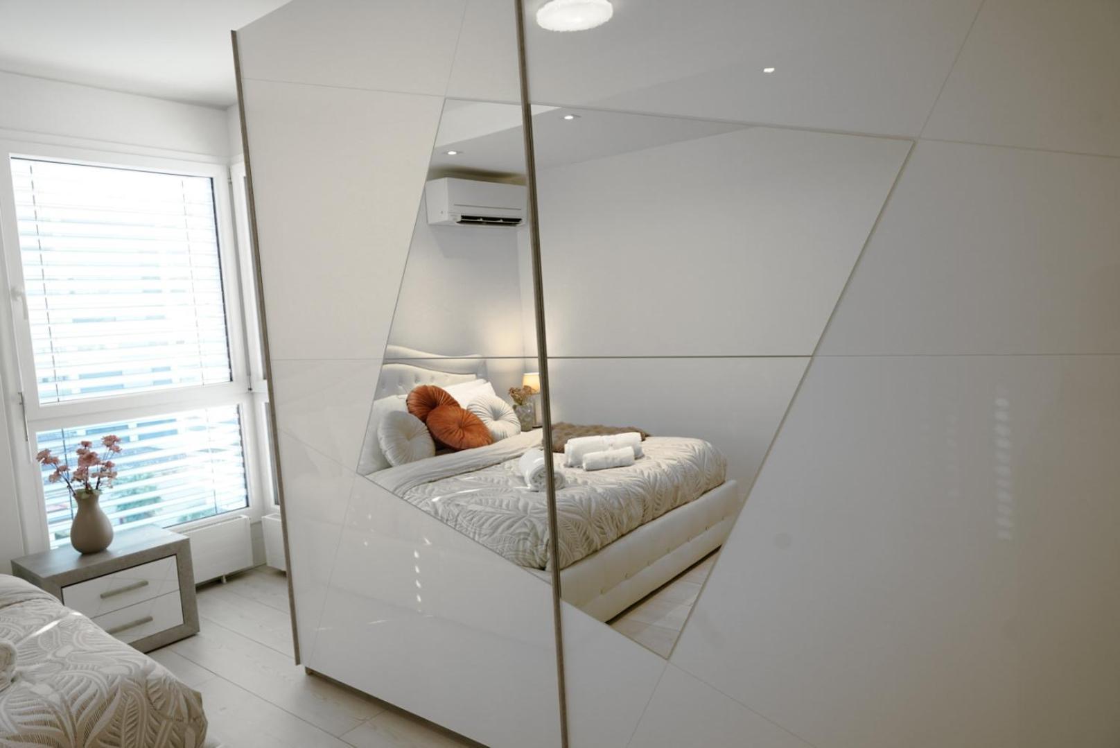 Lakeside Attic Appartamento